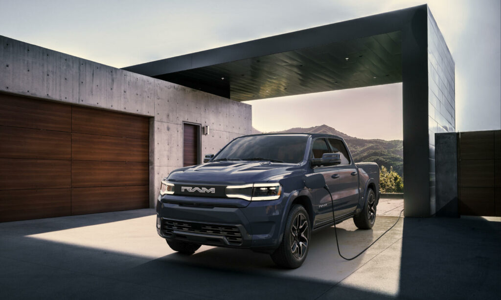 Med uppåt 80 mils räckvidd och en rejäl frunk blir Stellantis pickupmärke Rams senaste alster en tuff utmanare i det (i USA) viktiga elpickupsegmentet.