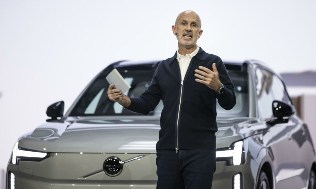 Volvochefen Jim Rowan vill få in nya designinfluenser från utanför bilindustrin.