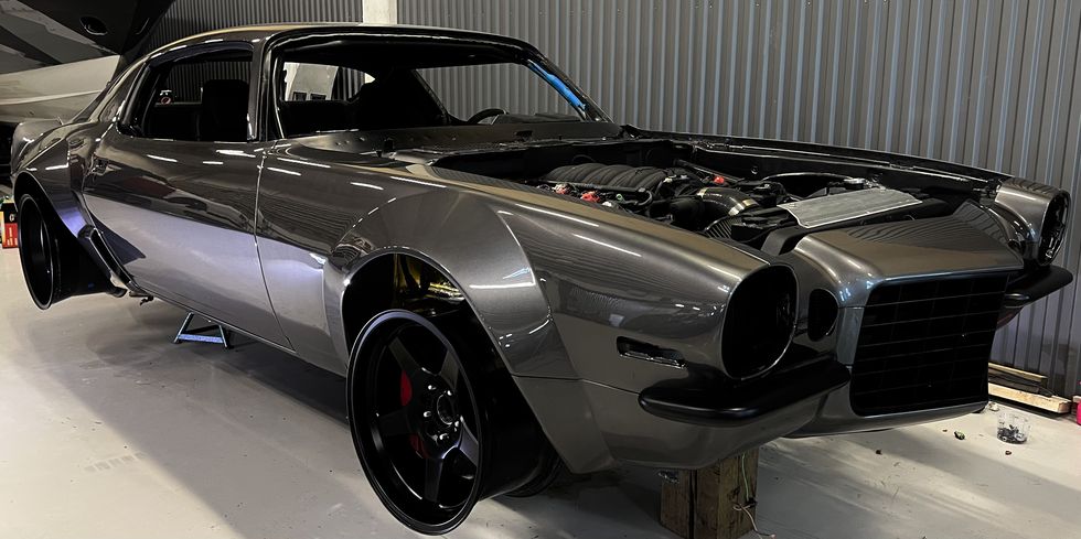 Peder: Världens coolaste bilar snart klara!