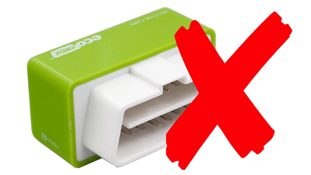 En grön låda med ett rött x på den. (AI text)