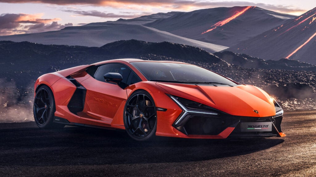 Lamborghini Huracán är en supersportbil som är en hybrid. (AI text)