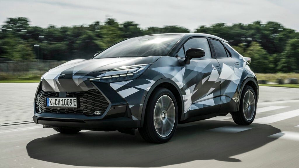 Toyota C-HR laddhybrid