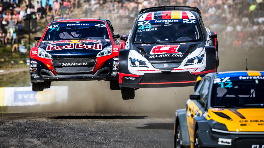 person och person i rallybilen (AI text)