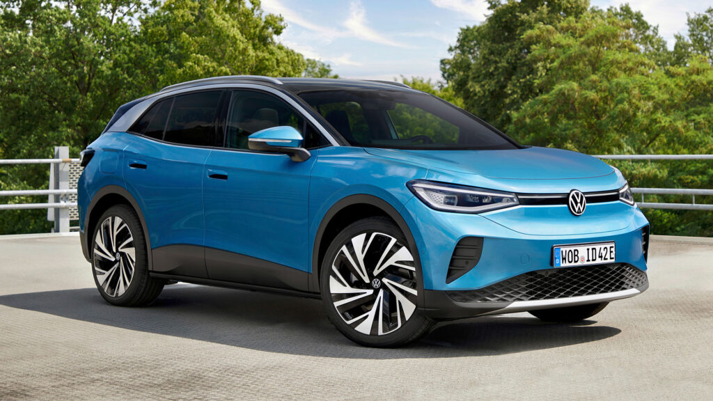 En blå Volkswagen e-Golf (AI text)