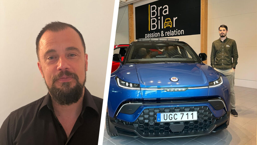 En man och en kvinna står bredvid en bil. (AI text)