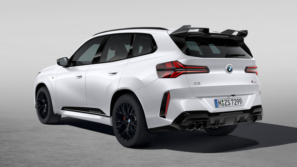 BMW X3 xDrive40d är en ny modell för BMW X3. (AI text)