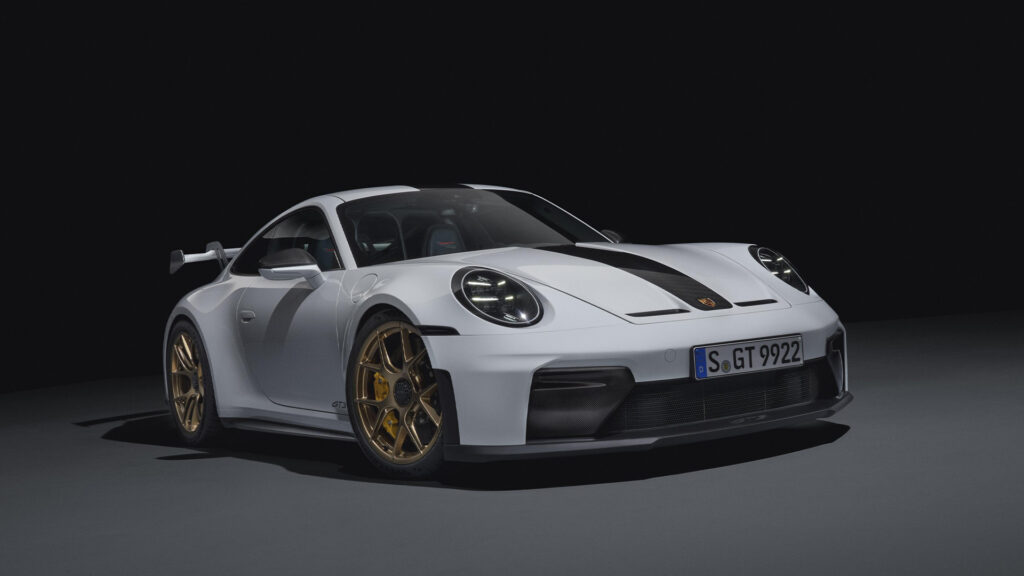 Porsche 911 GTS RS är en ny modell. (AI text)