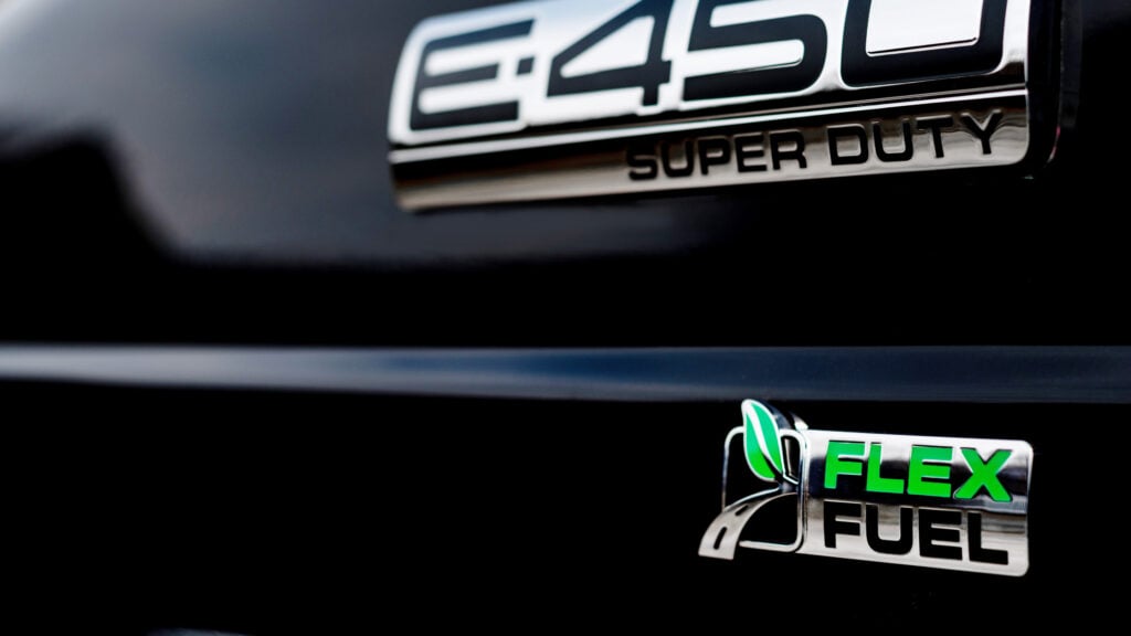Flexfuel-märke på en Ford F-450.