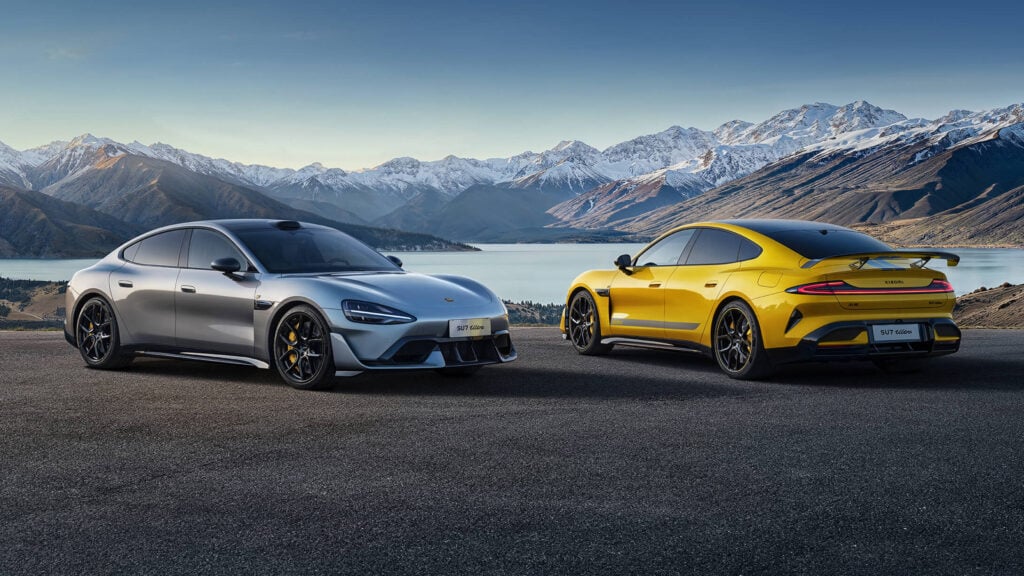 Xiaomi SU7 Ultra framifrån och bakifrån