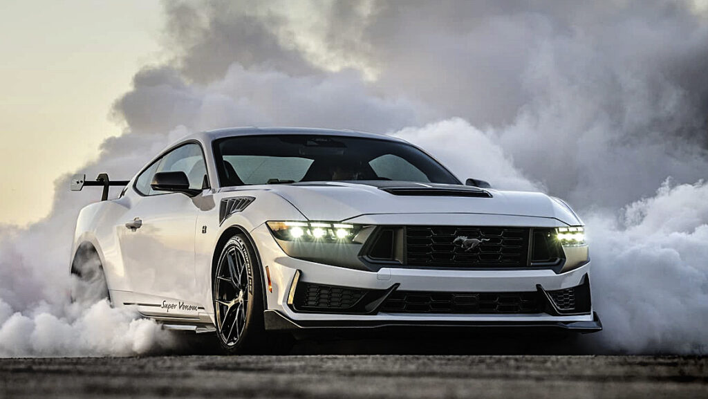 Hennessey Super Venom bränner gummi