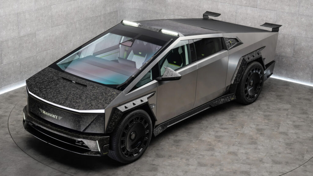 Mansory Elongation snett uppifrån.