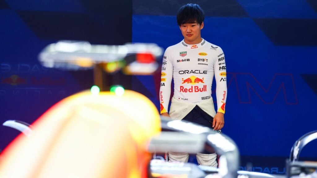 Yuki Tsunoda i Red Bull-overall – klar för huvudteamet från Japans Grand Prix 2025.