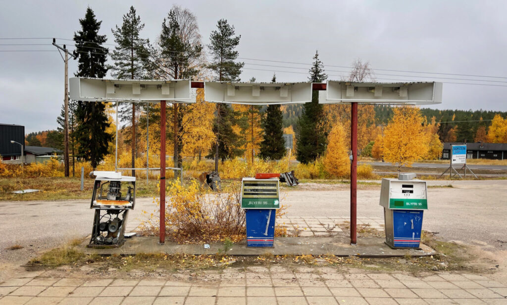 Nedlagd besninstation i Svanstein i Tornedalen.
