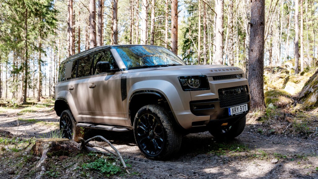 Land Rover Defender OCTA