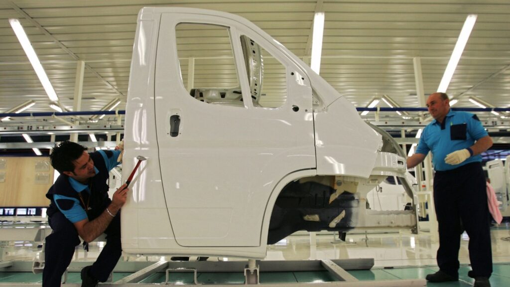 Stellantis Sevel-fabrik i Italien hotas av stängning.