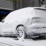 Snötäckt Mercedes GLB