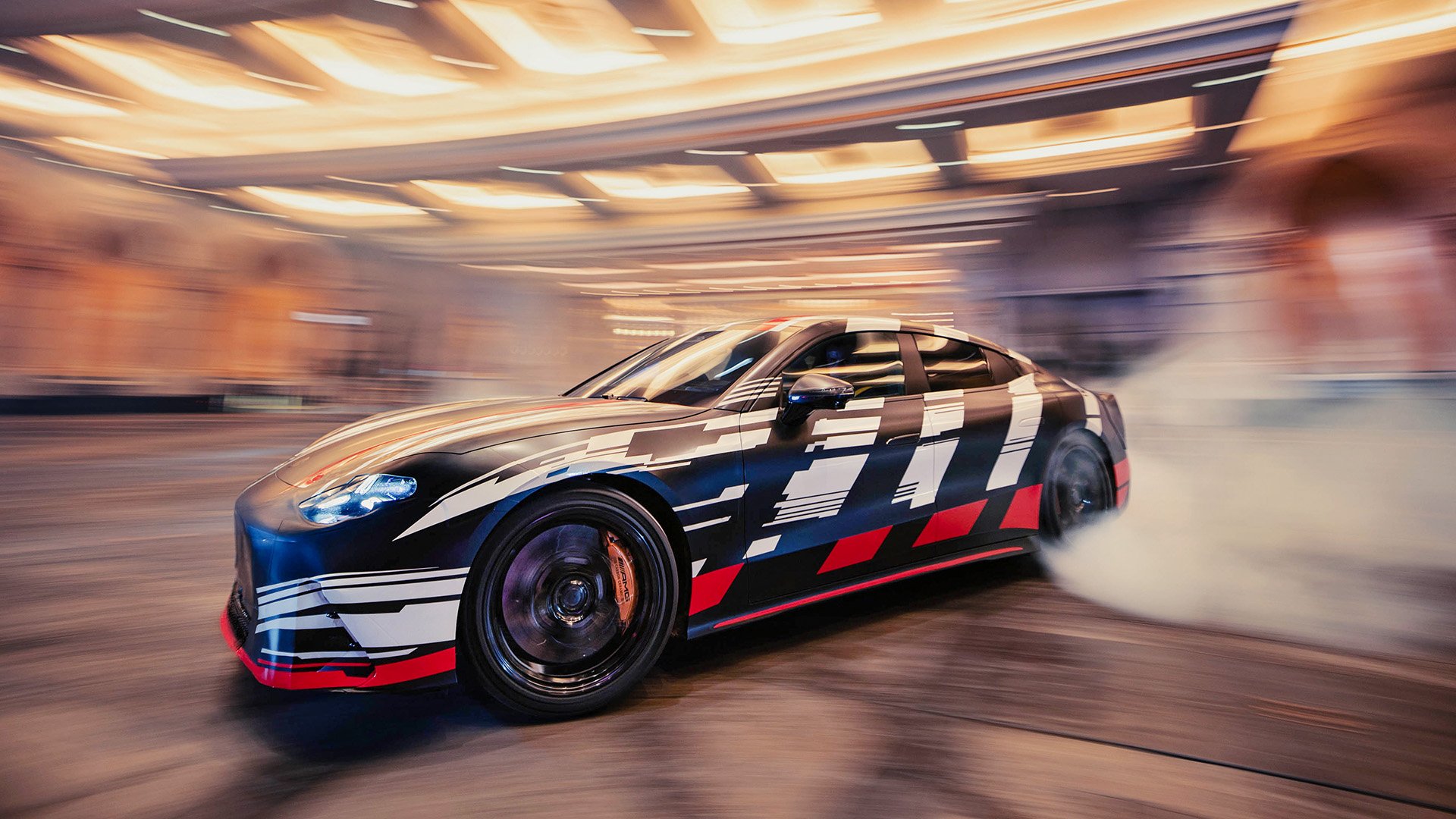 Mercedes-AMG GT 4-Door Coupé driftar