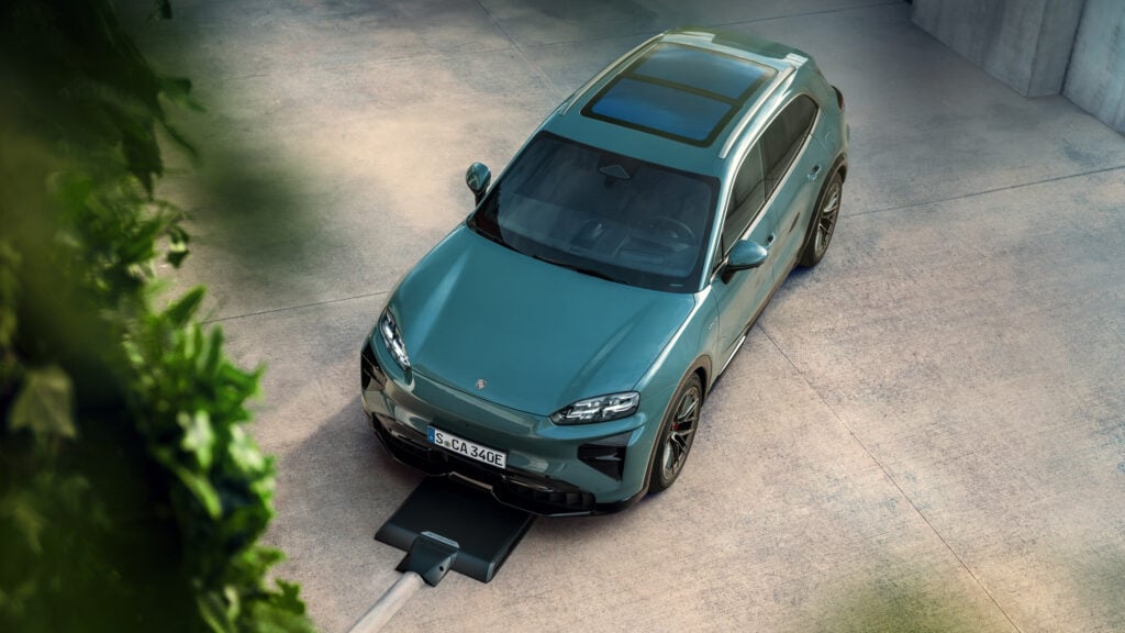 Porsche Cayenne Electric induktiv laddning