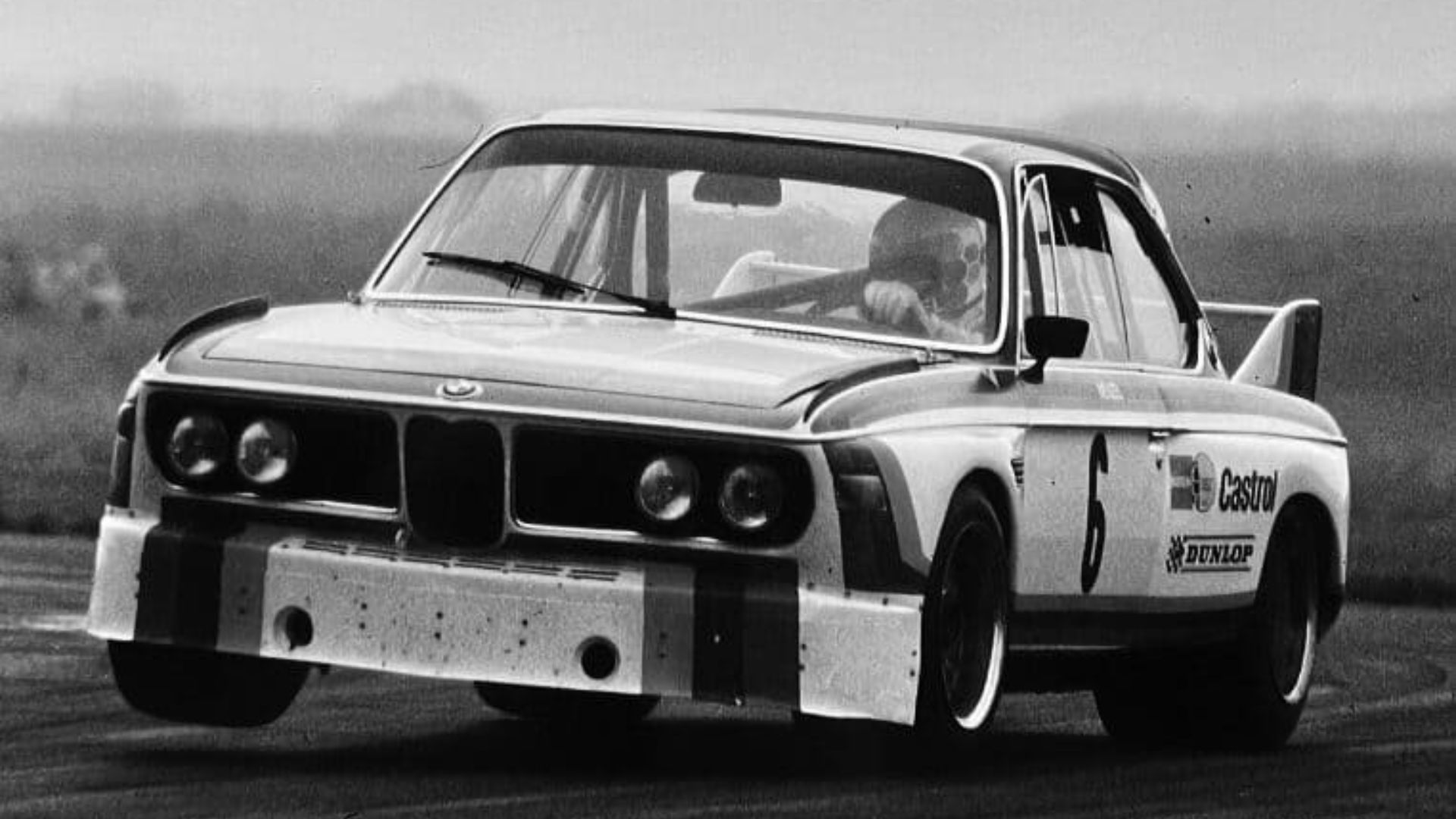 BMW 3.0 CSL E9 R1 svartvit tävlingsbild från 1973