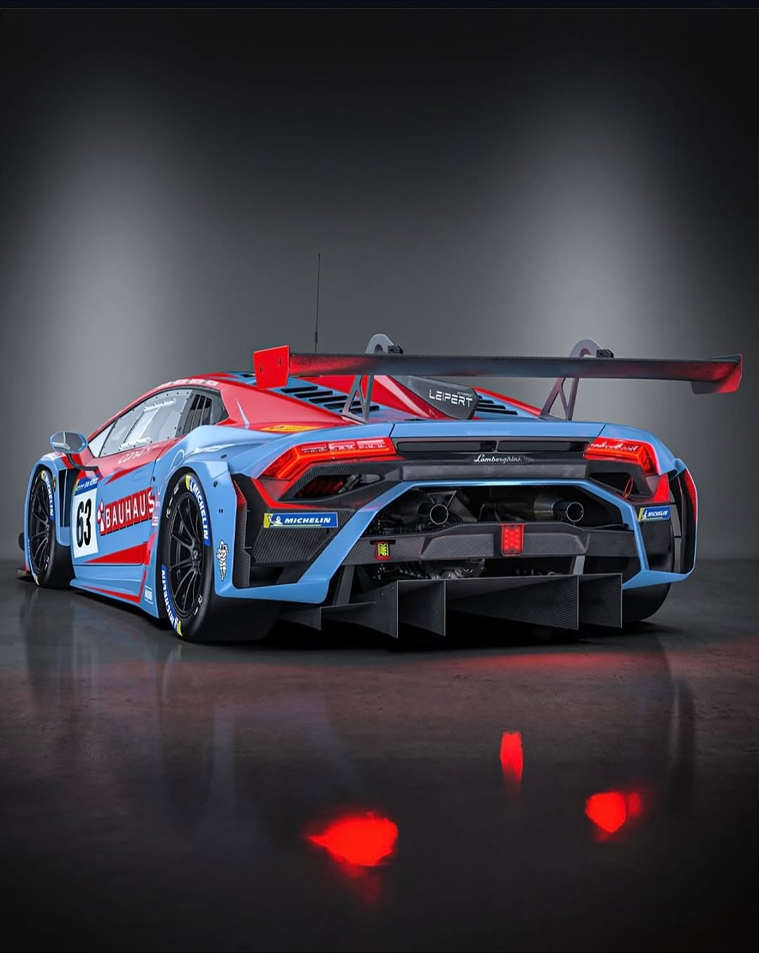 Bakre detalj av Lamborghini Huracán GT3 Evo II med vinge och diffusor