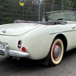 Vit Volvo Sport P1900 bakifrån