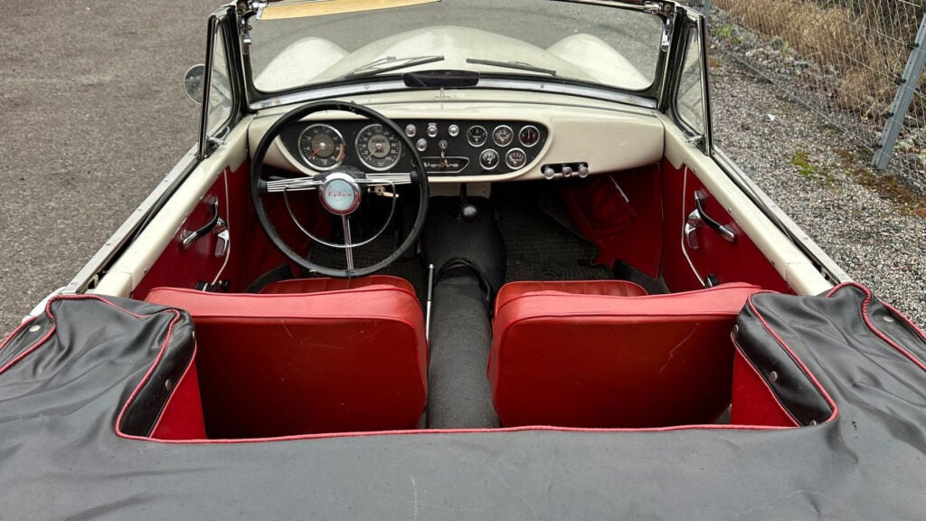 Volvo Sport P1900 förarmiljö