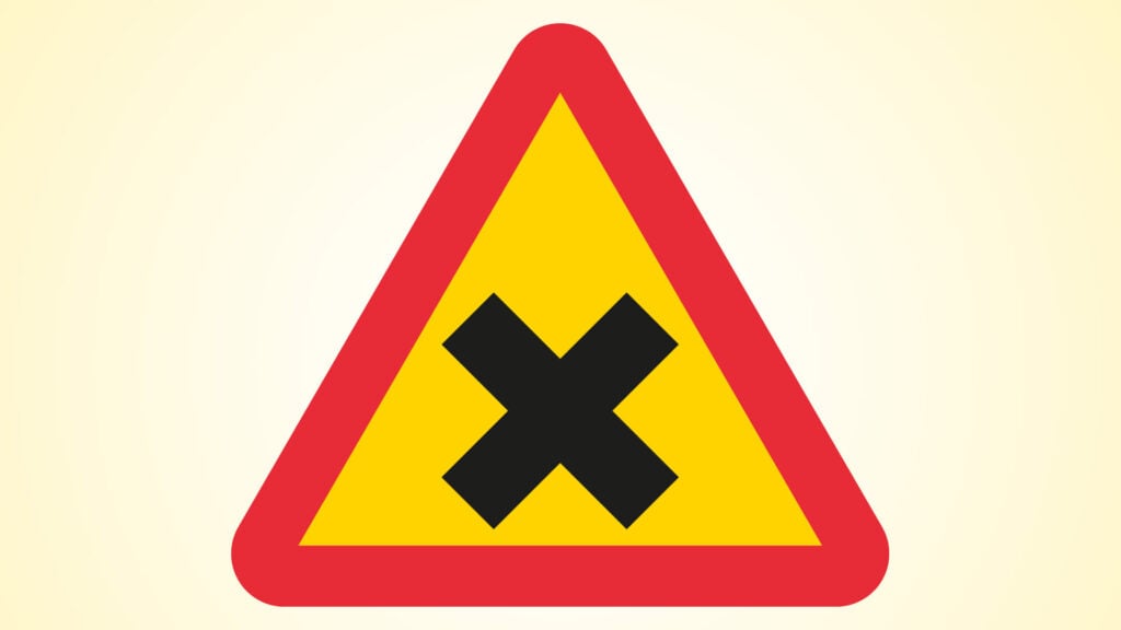 Vägmärke A28 Varning för vägkorsning