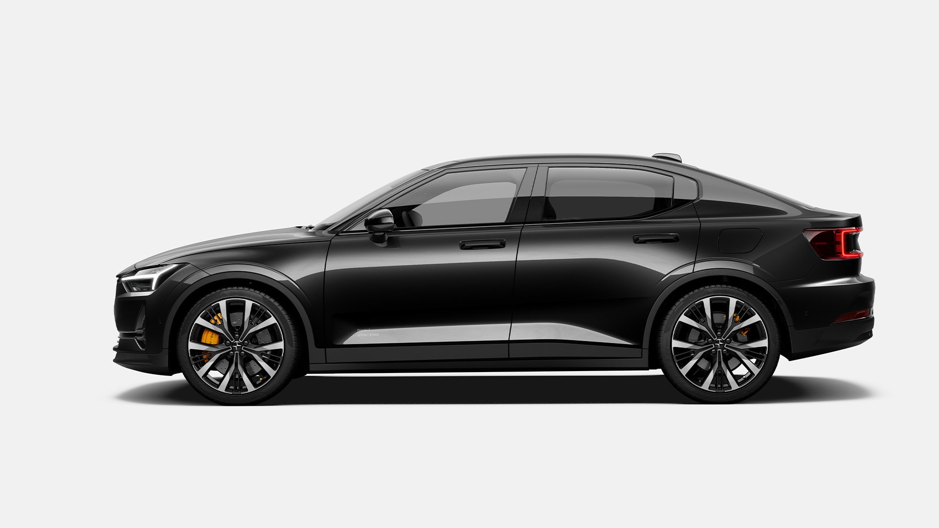 Svart Polestar 2 MY26 I profil i vit studiomiljö.