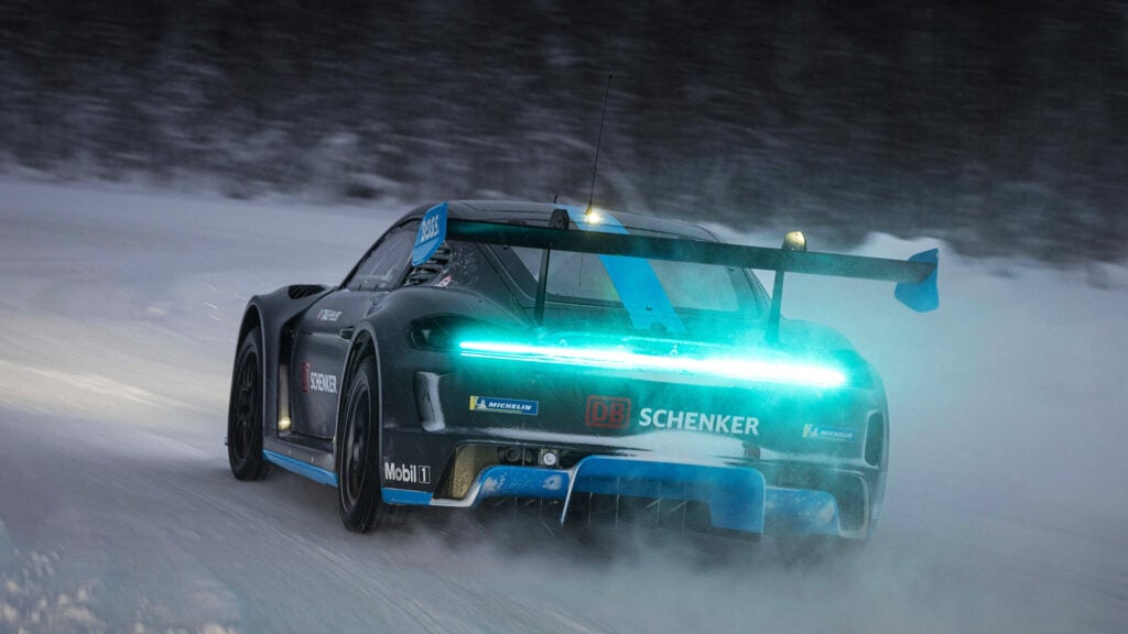 Porsche GT4 e-Performance