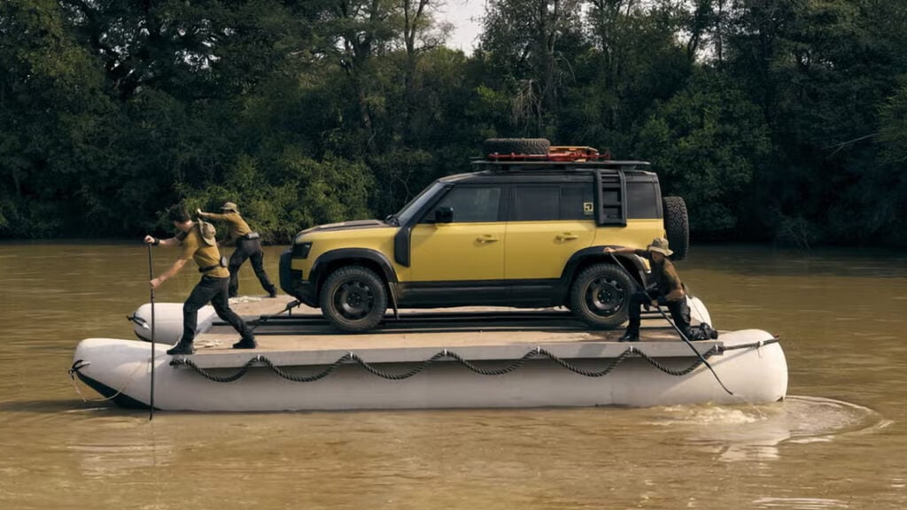 Land Rover 110 Throphy på gummibåt