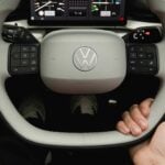 Ratt med fysiska knappar i Volkswagen ID. Polo