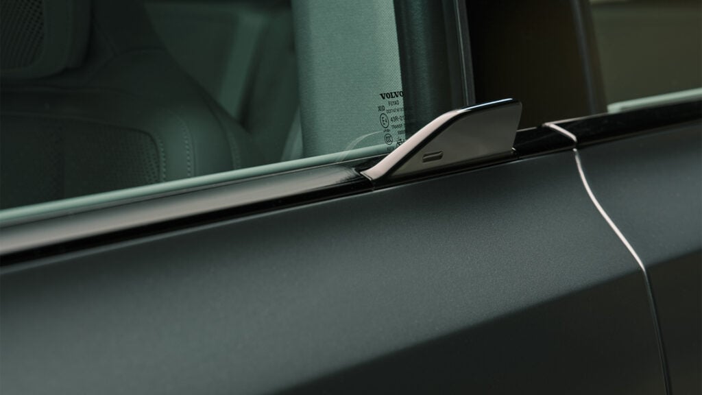 Närbild på dörrhandtag Volvo EX60.