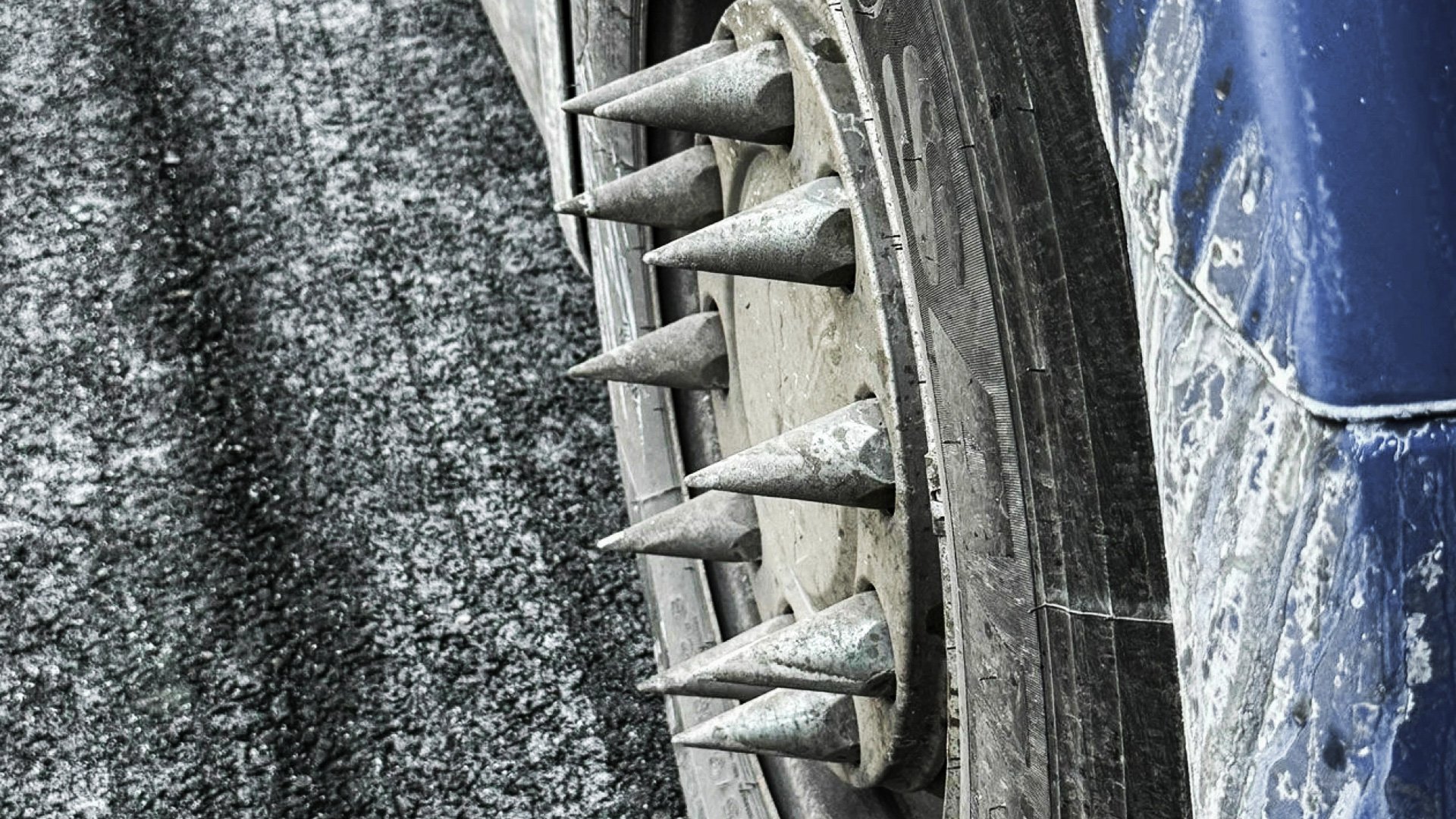 Spikes på lastbilshjul