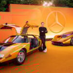 Markus Schäfer med konceptbilen Mercedes-Benz Vision One-Eleven och dess inspirationskälla från 70-talet. Foto: Mercedes-Benz