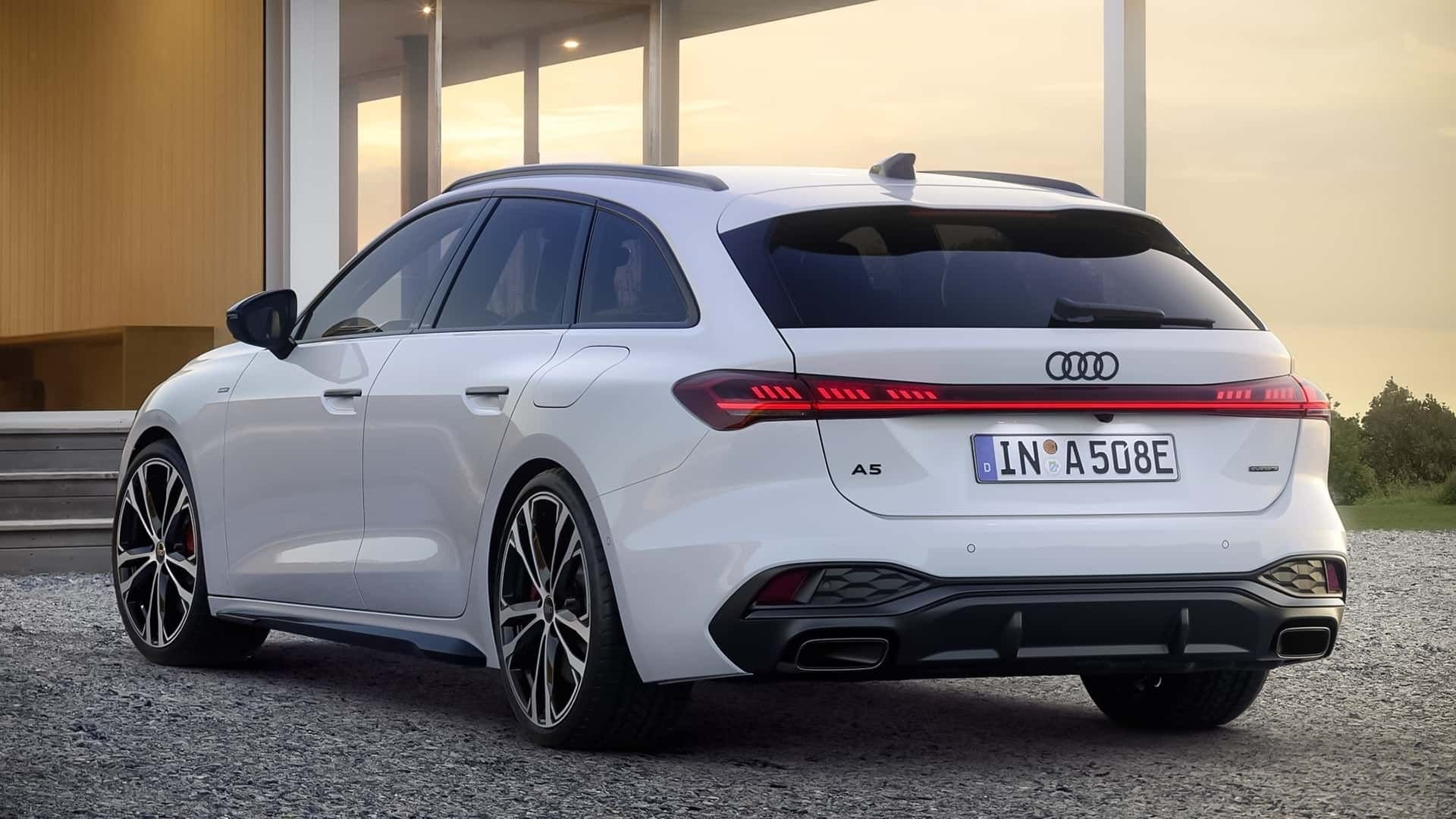 Audi A5 Avant bakifrån – modellen kan återgå till namnet A4