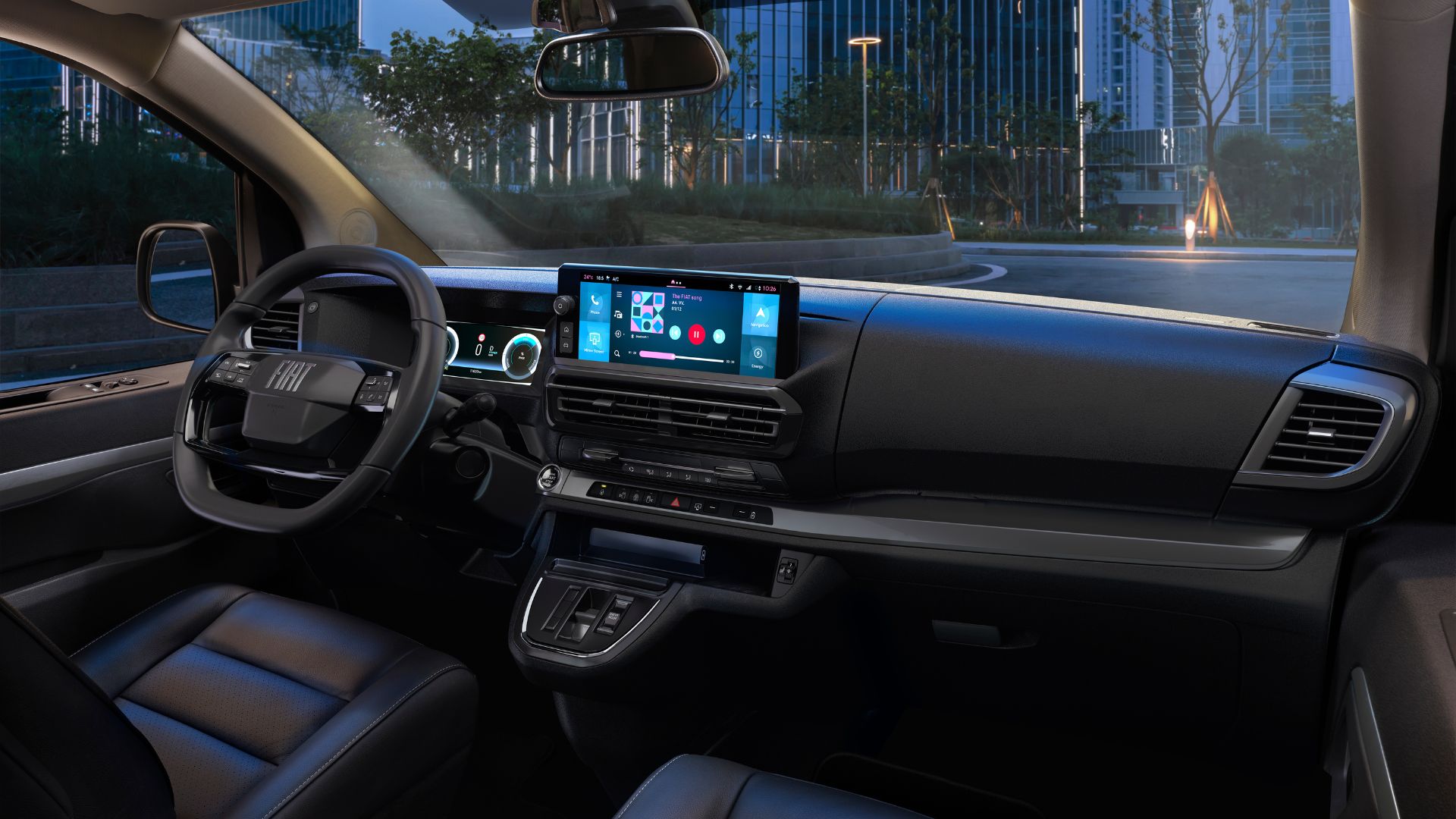 Fiat Ulysse förarmiljö med 10-tums pekskärm och digital instrumentering
