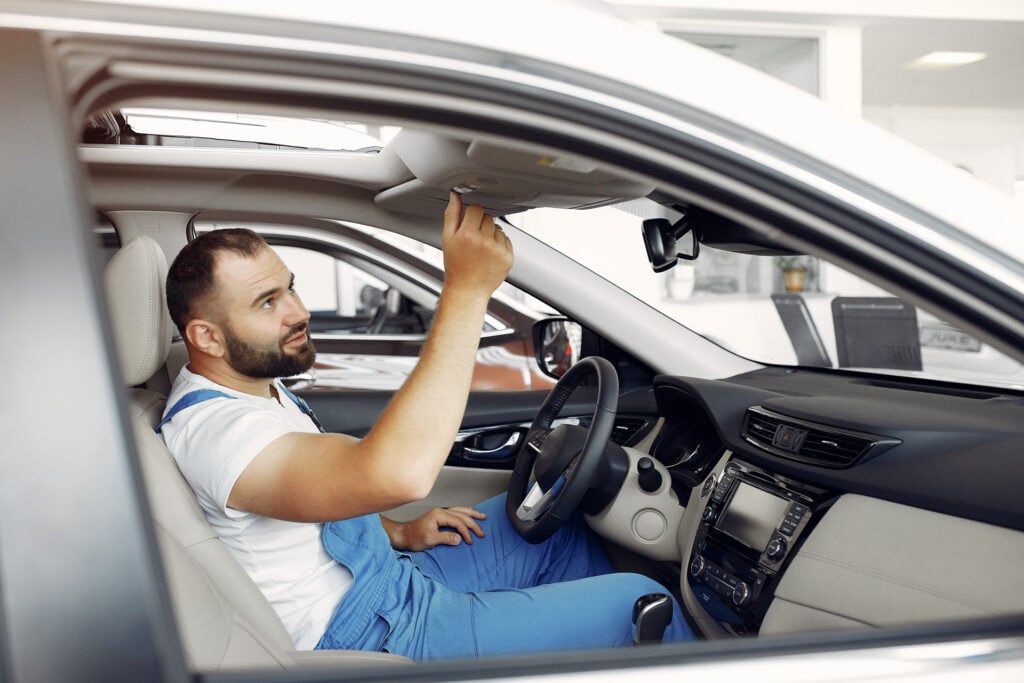 Kontroll av bilens inredning