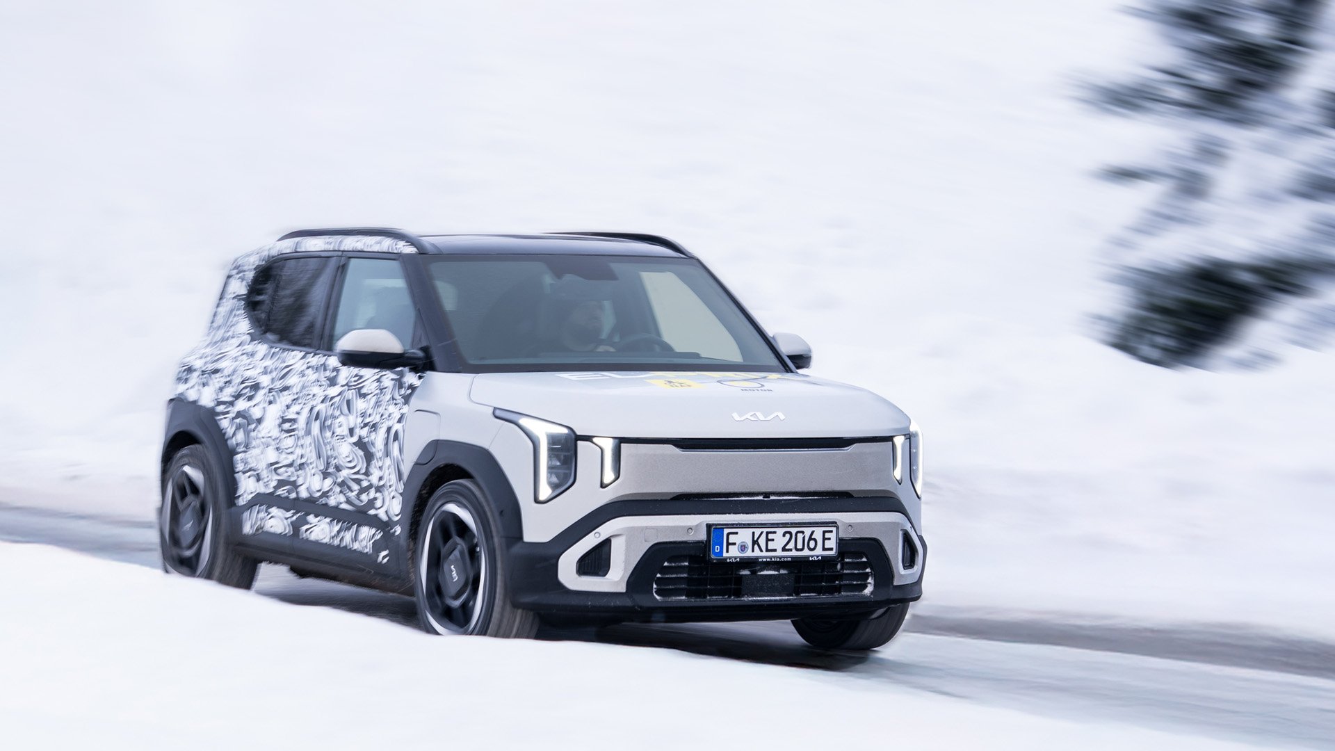 Kia EV2 på norsk vinterväg