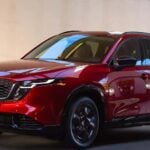 Mazda CX-5 2026 sedd framifrån i röd lack