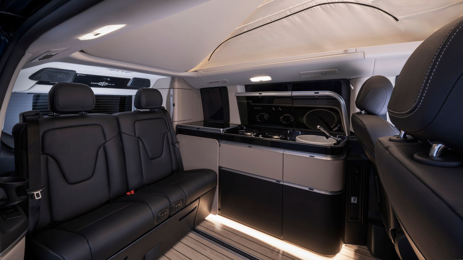 Uppdaterad interiör i nya Mercedes Marco Polo