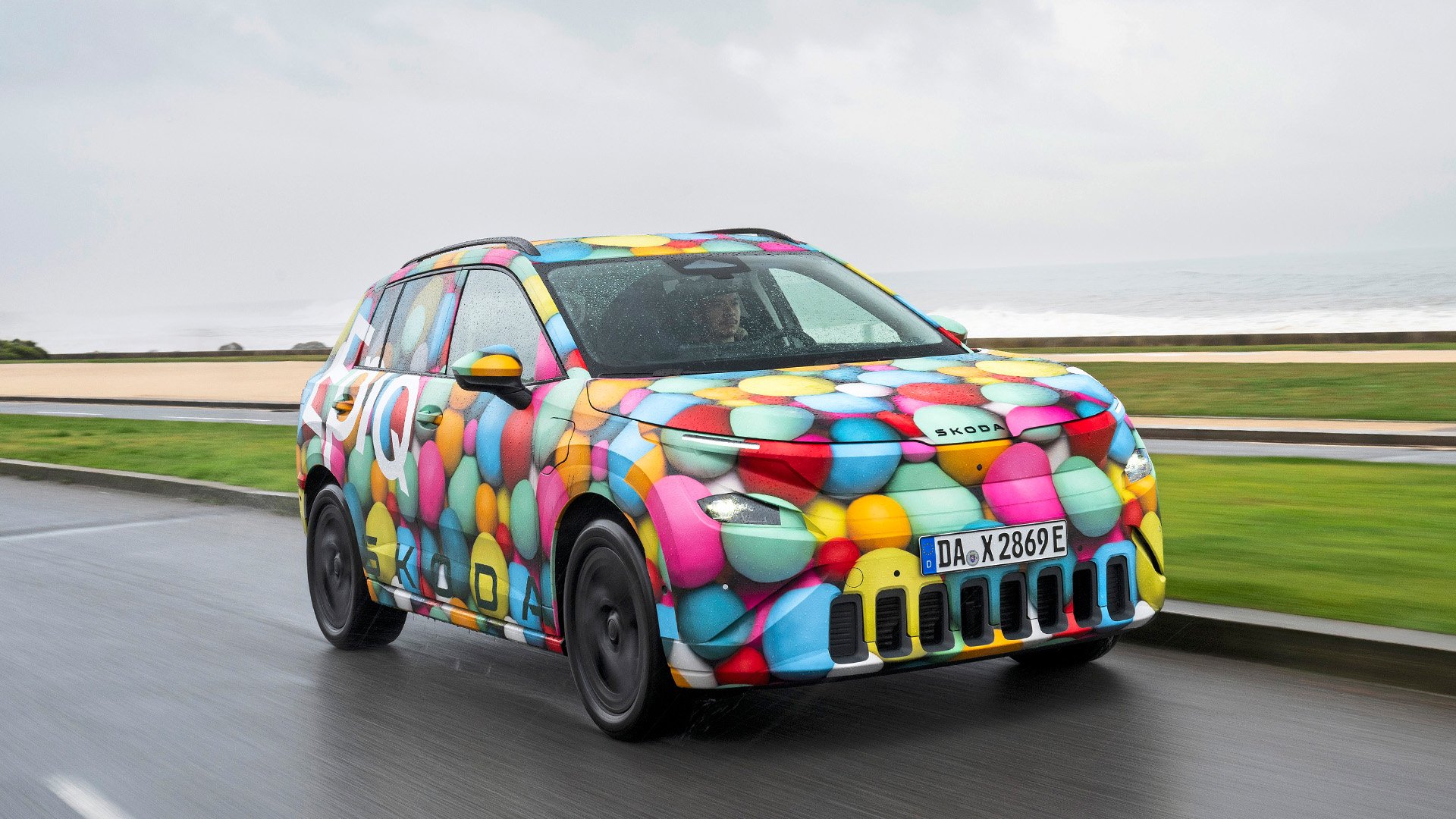 Skoda Epiq snett framifrån.