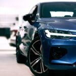 Volvo elbil i låg profil som visar möjligheterna med nya SPA3-plattformen