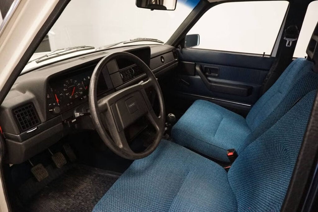 Volvo 242 DL -84