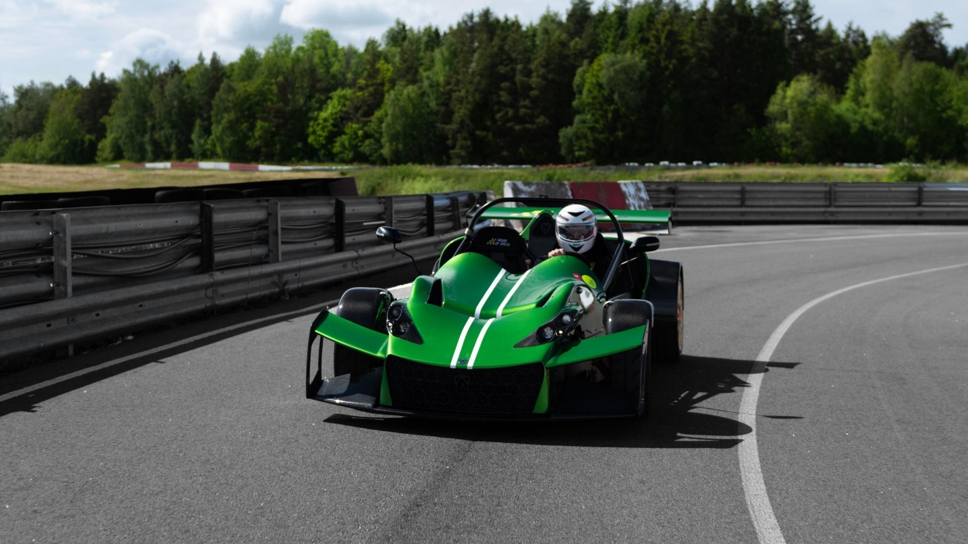 Grön Agile SCX på racerbanan inför lanseringen av Agile Cup i Sverige 2026