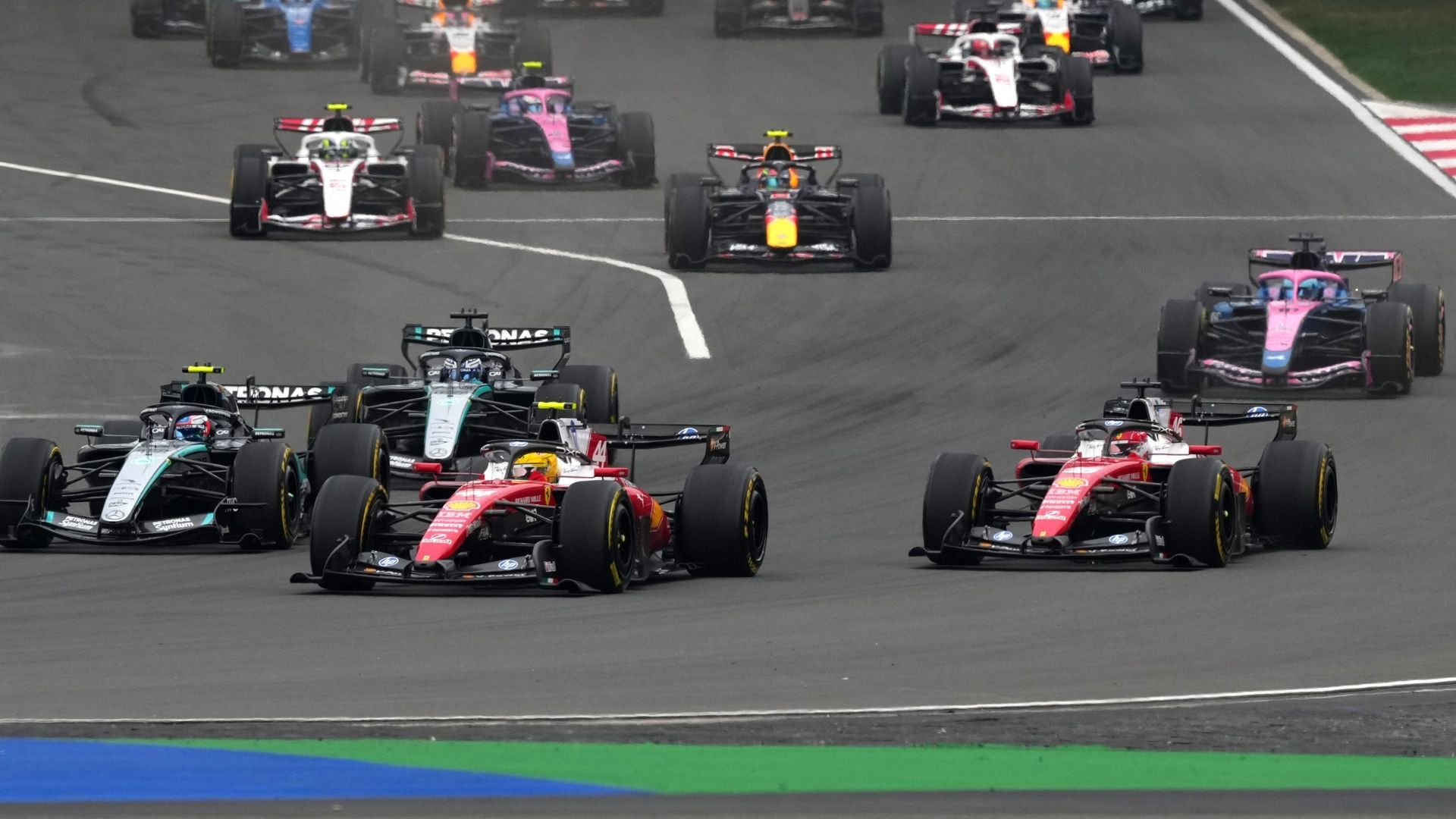 Formel 1-bilar i kvaltempo på Suzuka under Japans GP