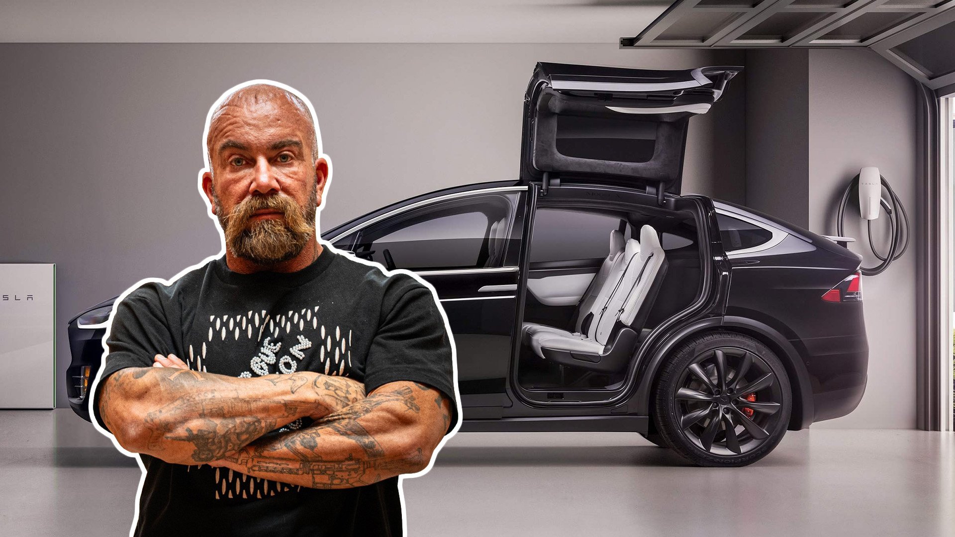 Jan Emanuel inklippt på en bild på en svart Tesla Model X.
