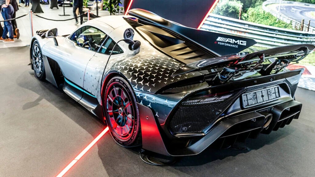 Mercedes-AMG One bakifrån