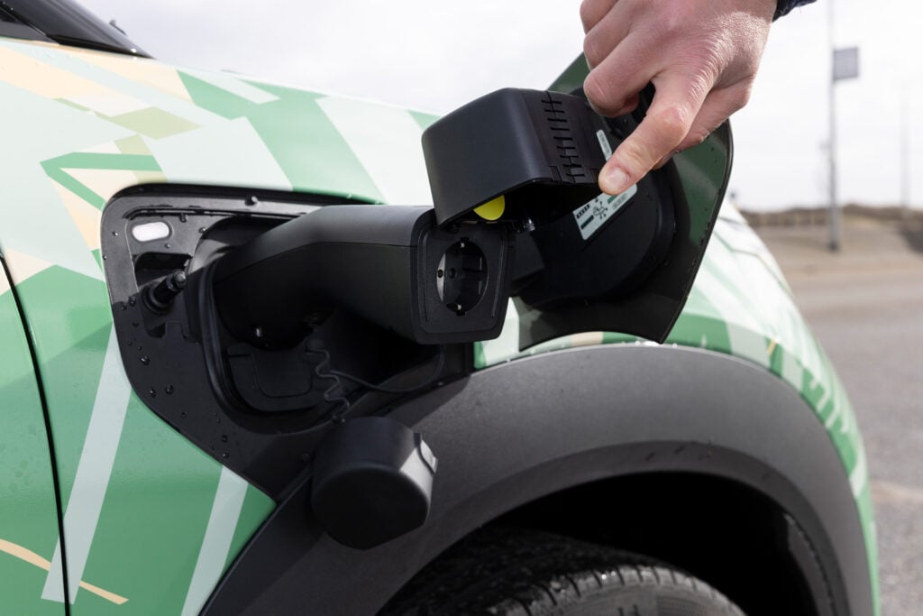 230-voltsadapter för V2L