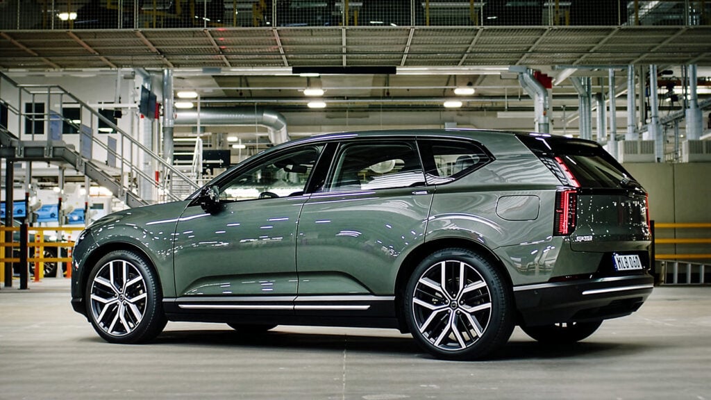 Nytillverkad grön Volo XC60 i fabriken. Foto: Volvo Cars
