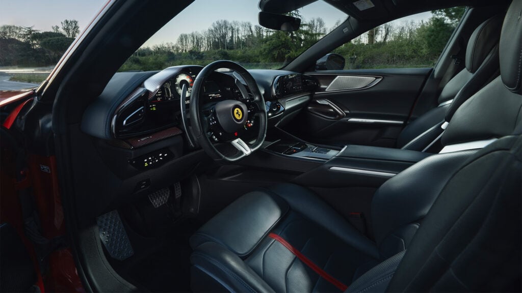Interiör Ferrari Purosangue Handling Speciale.